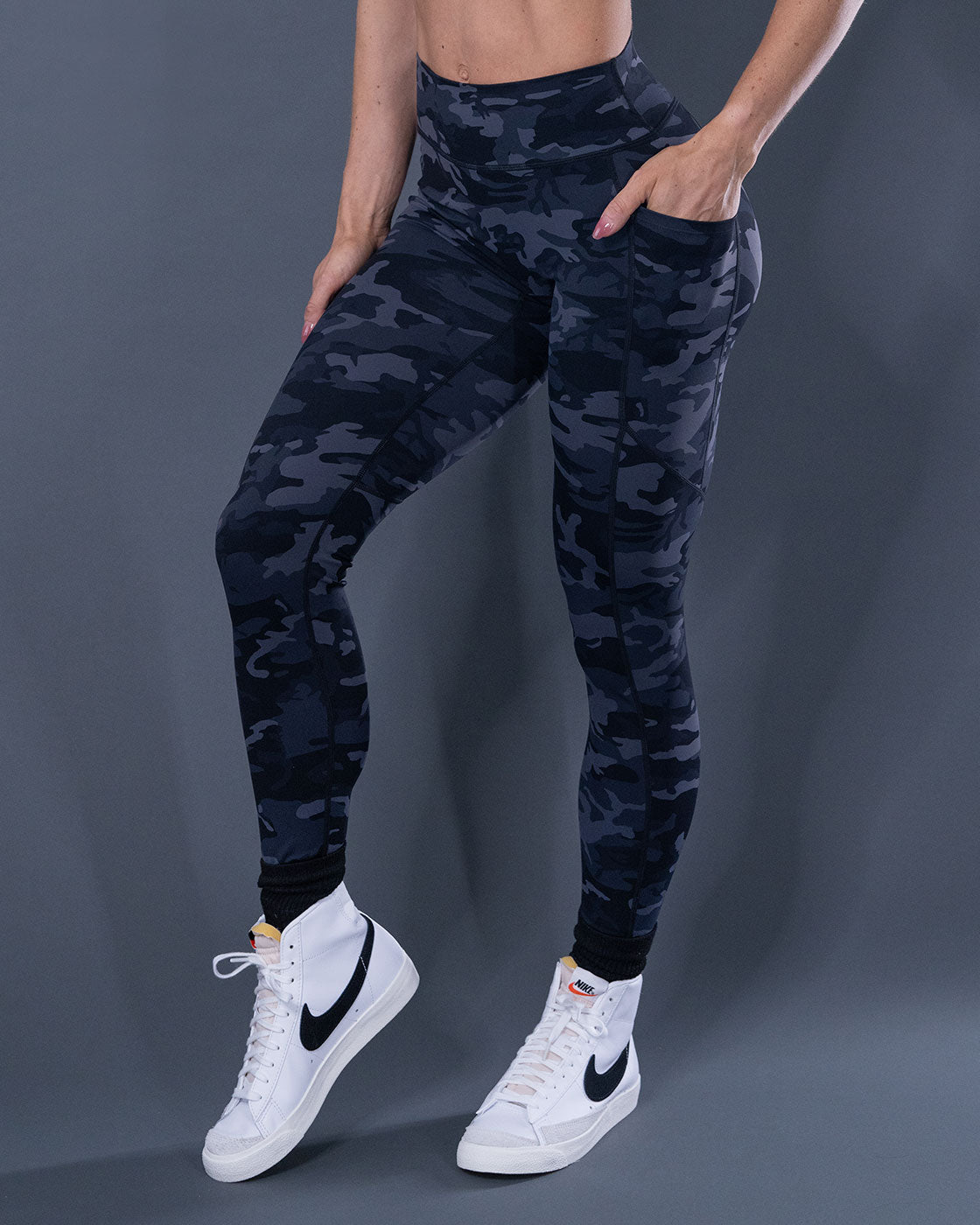 Luxe Dark Camo Leggings