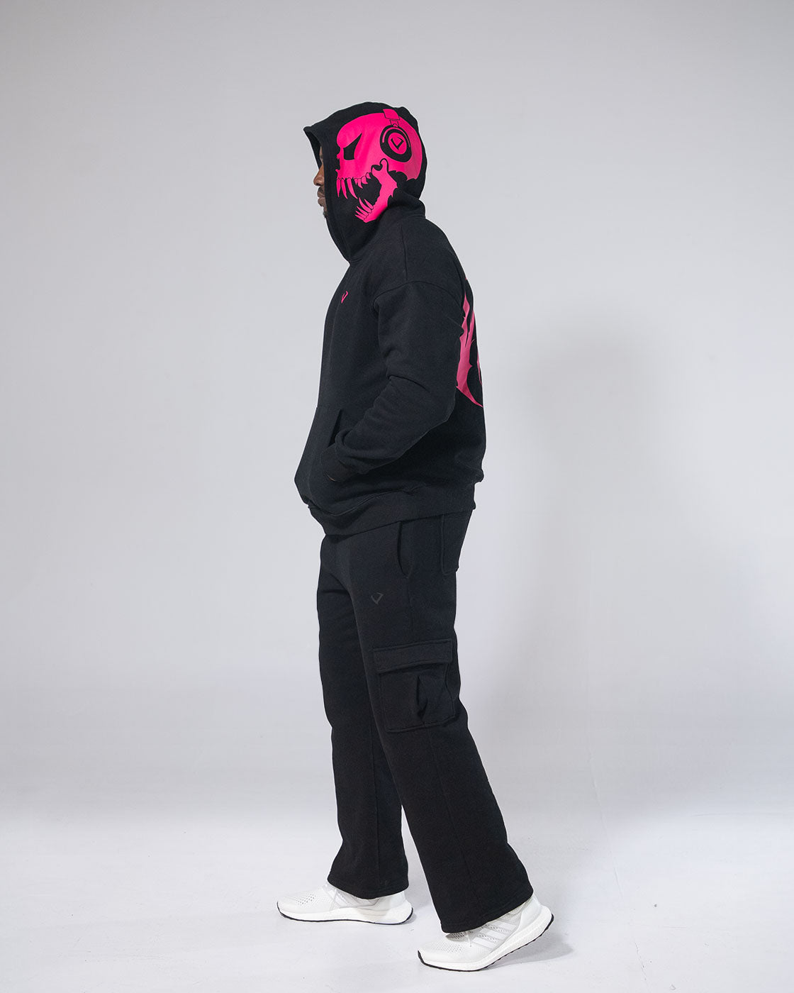 Royalty Cargo Sweats Black