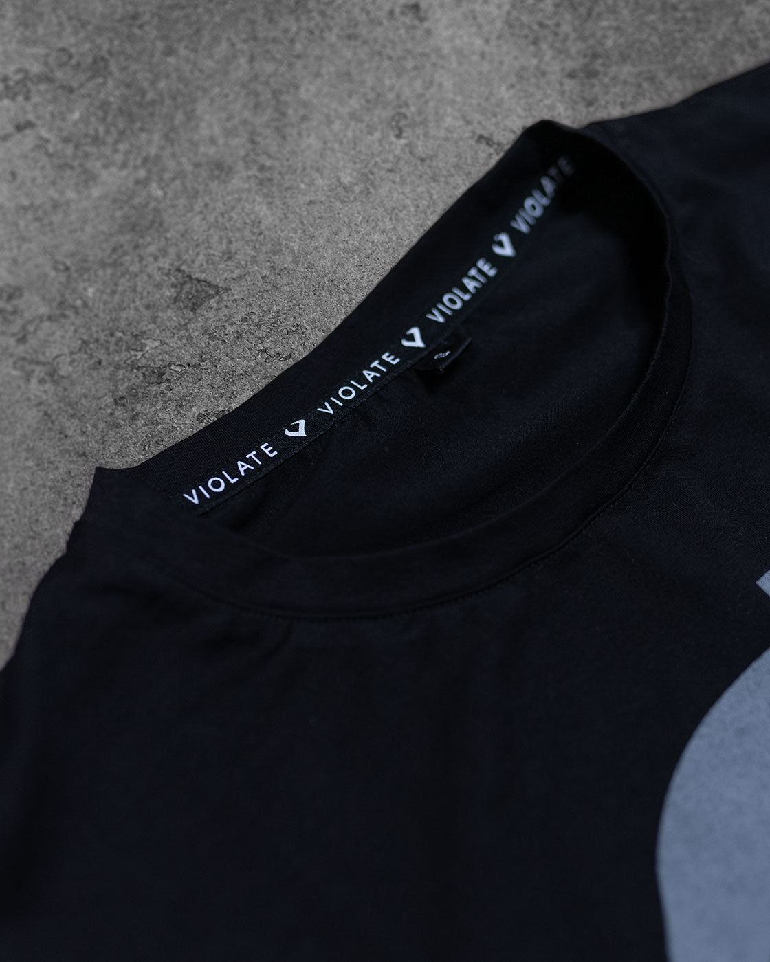 Violate Skull Crop - Black