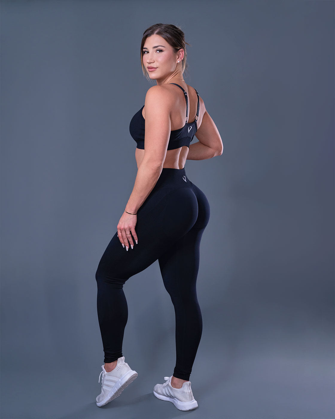 Synergy Essential Black Seamless Leggings