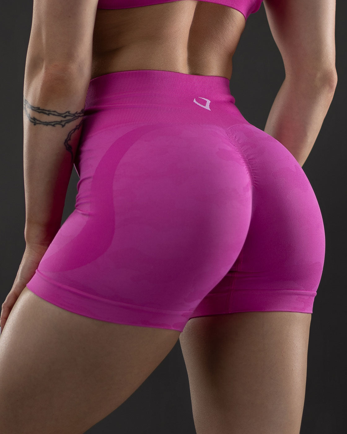 Synergy Pink Camo Seamless Shorts
