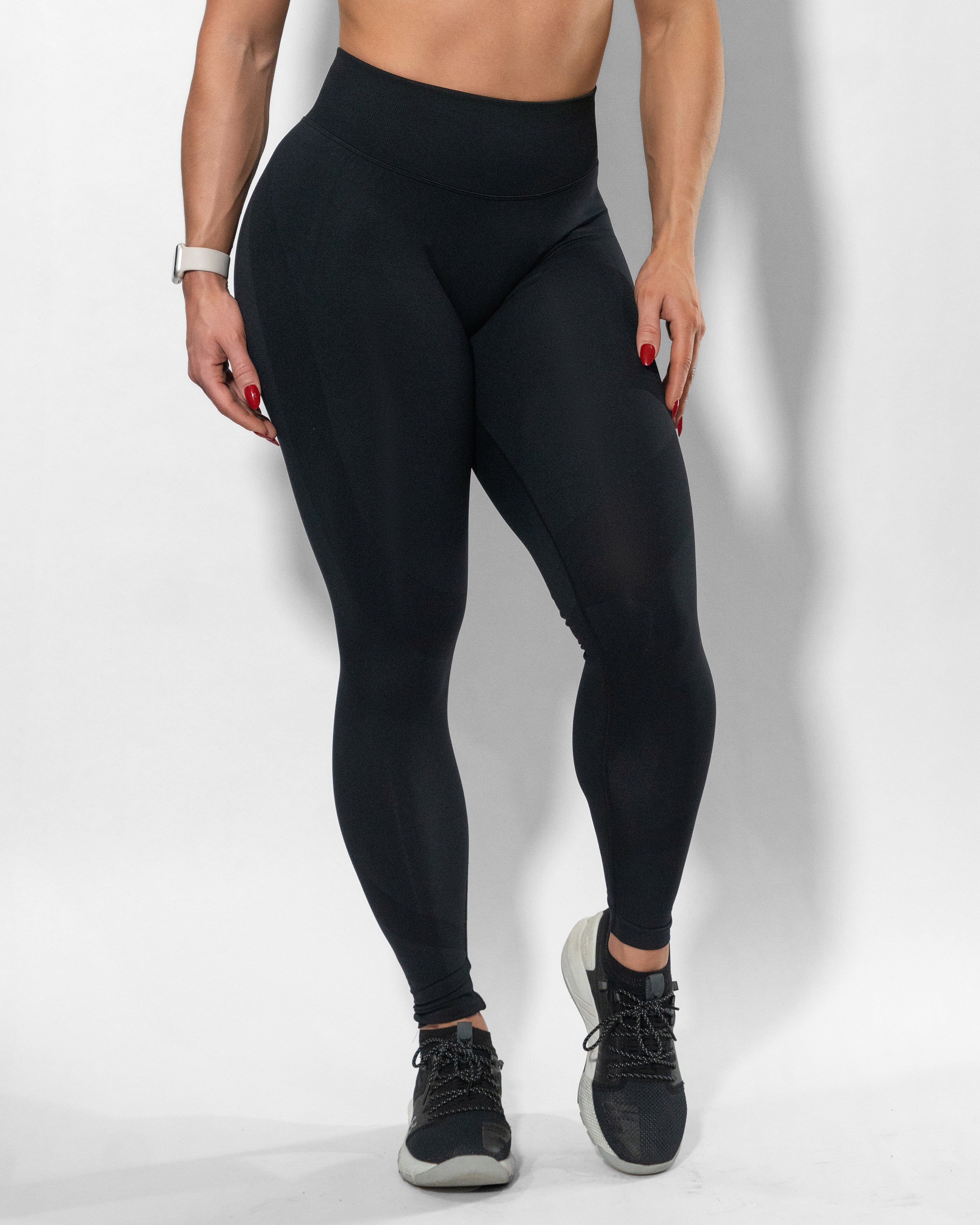 Synergy Essential Black Seamless Leggings