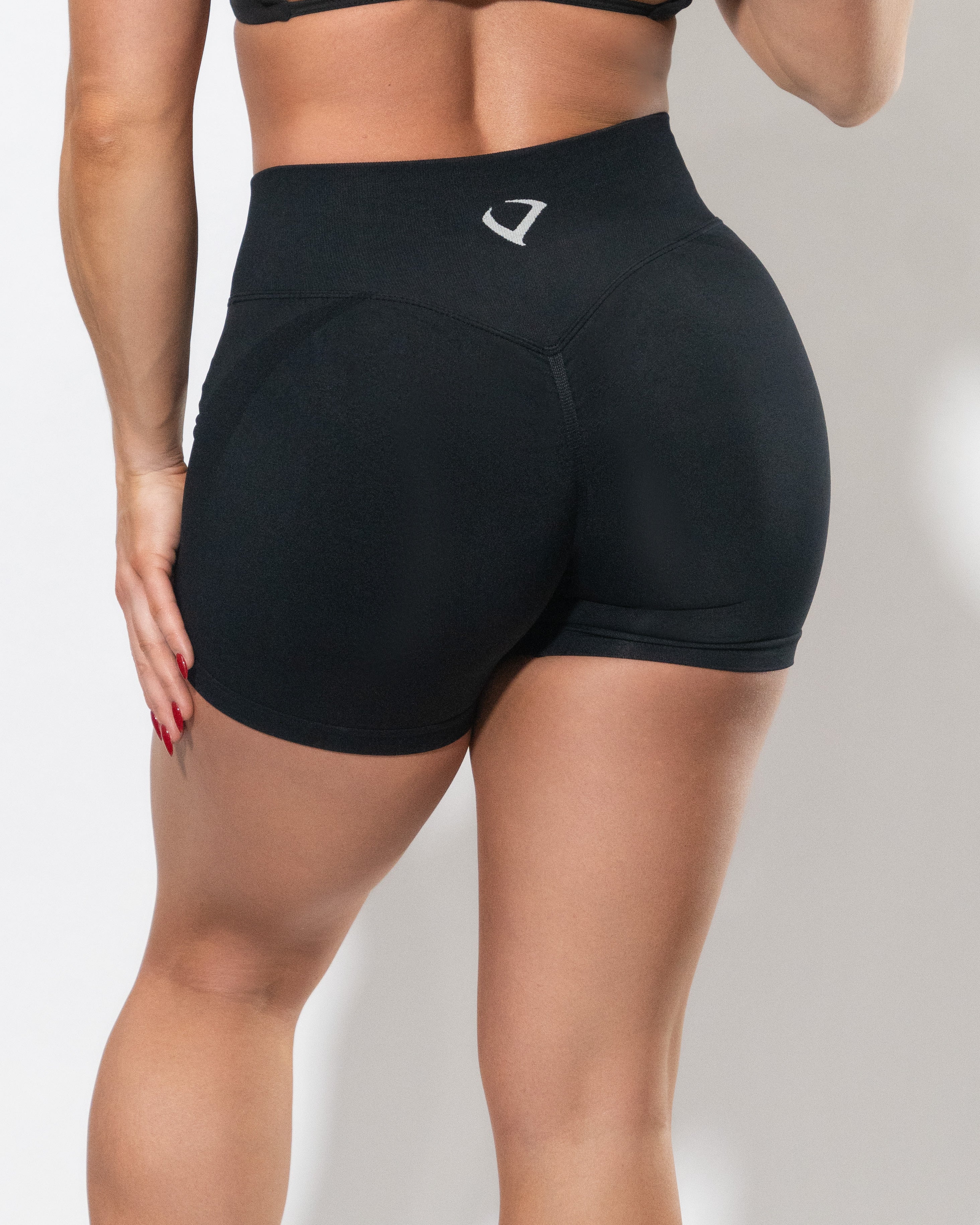 Synergy Essential Black Seamless Shorts