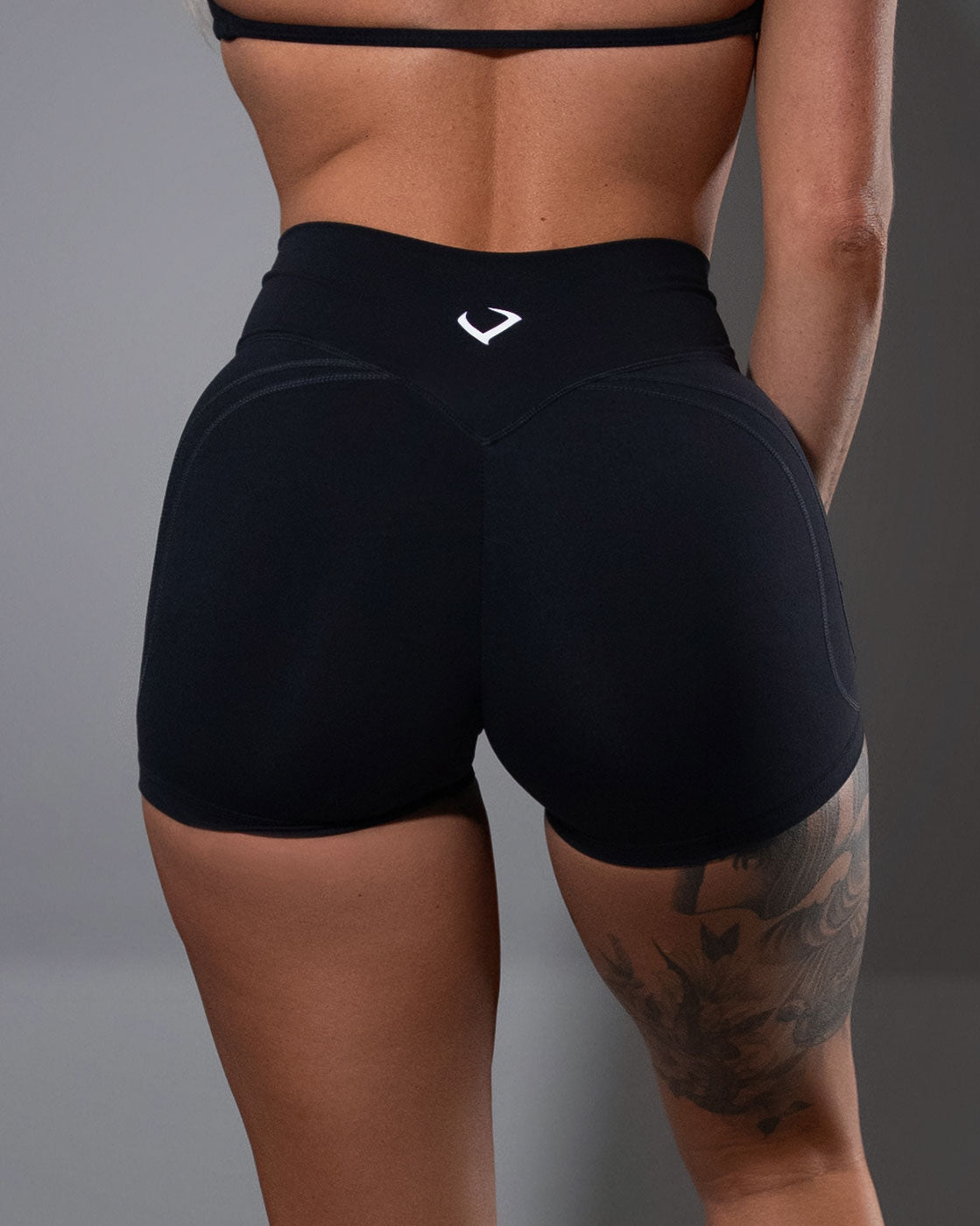 Desire Shorts Black