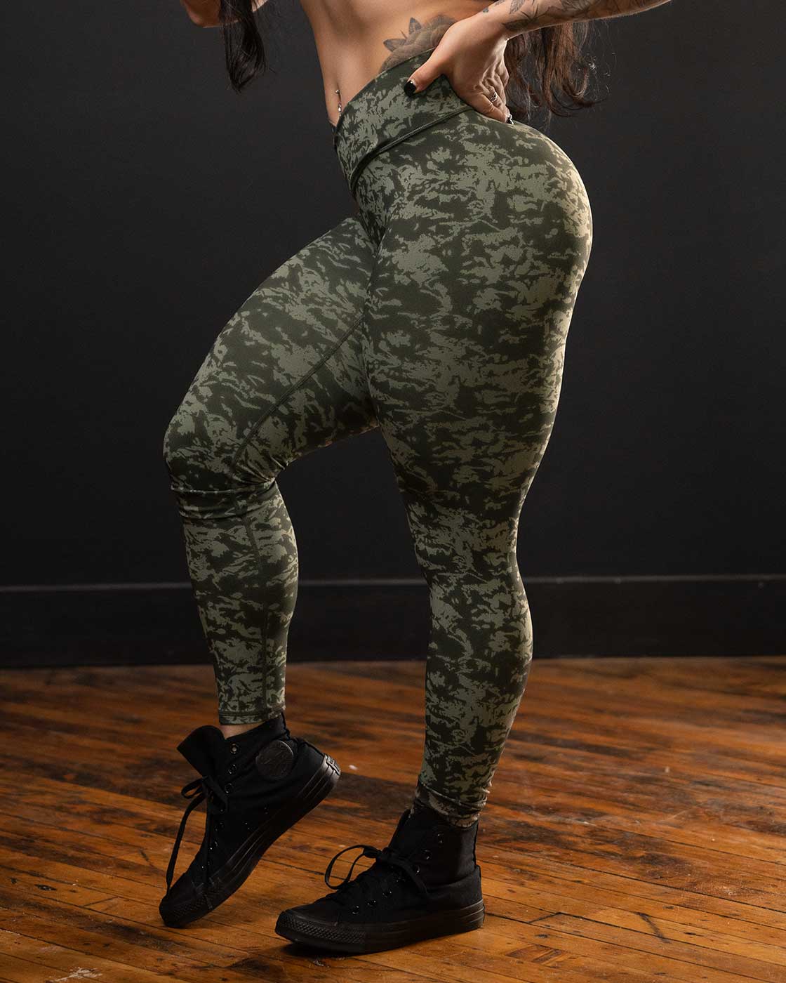 Our camo scrunch leggings are a new favorite! 💕 Scrunch design in